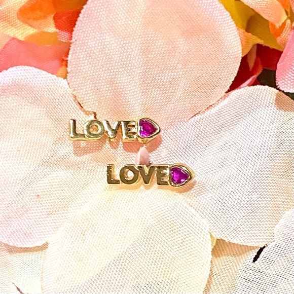 Kate Spade New York Gold Love You, Mom Love Mini Studs ~ Red Heart Rhinestones - Picture 6 of 9
